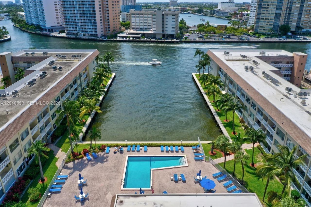 1893 S Ocean Dr, Unit 601, Hallandale Beach, FL 33009 Photo