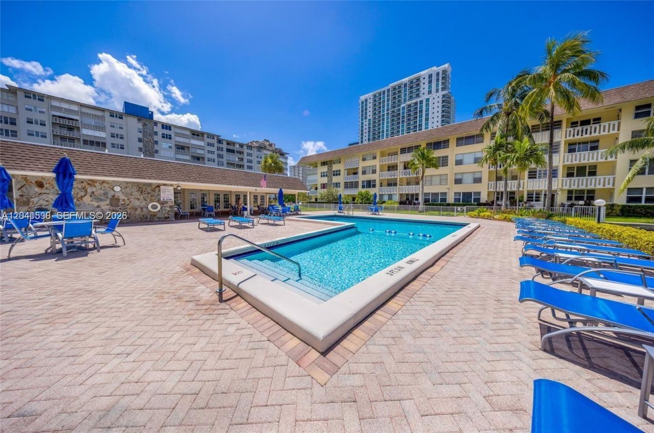 1893 S Ocean Dr, Unit 601, Hallandale Beach, FL 33009 Photo