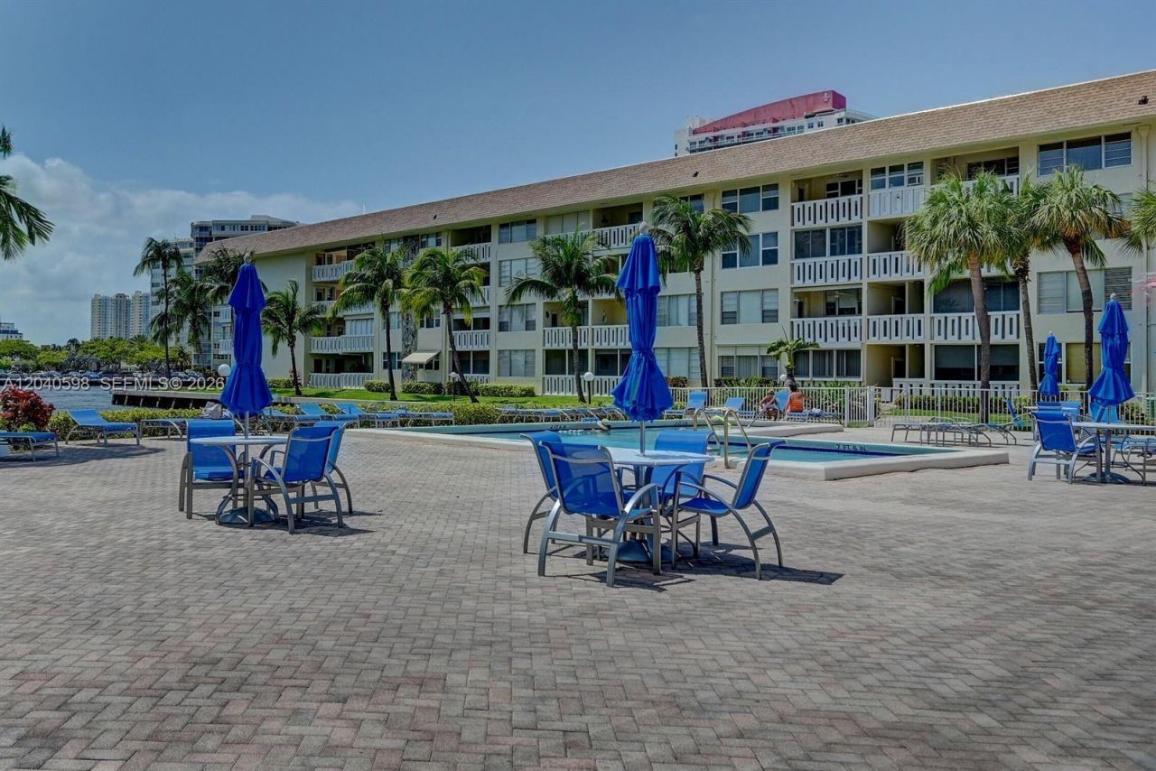 1893 S Ocean Dr, Unit 601, Hallandale Beach, FL 33009 Photo