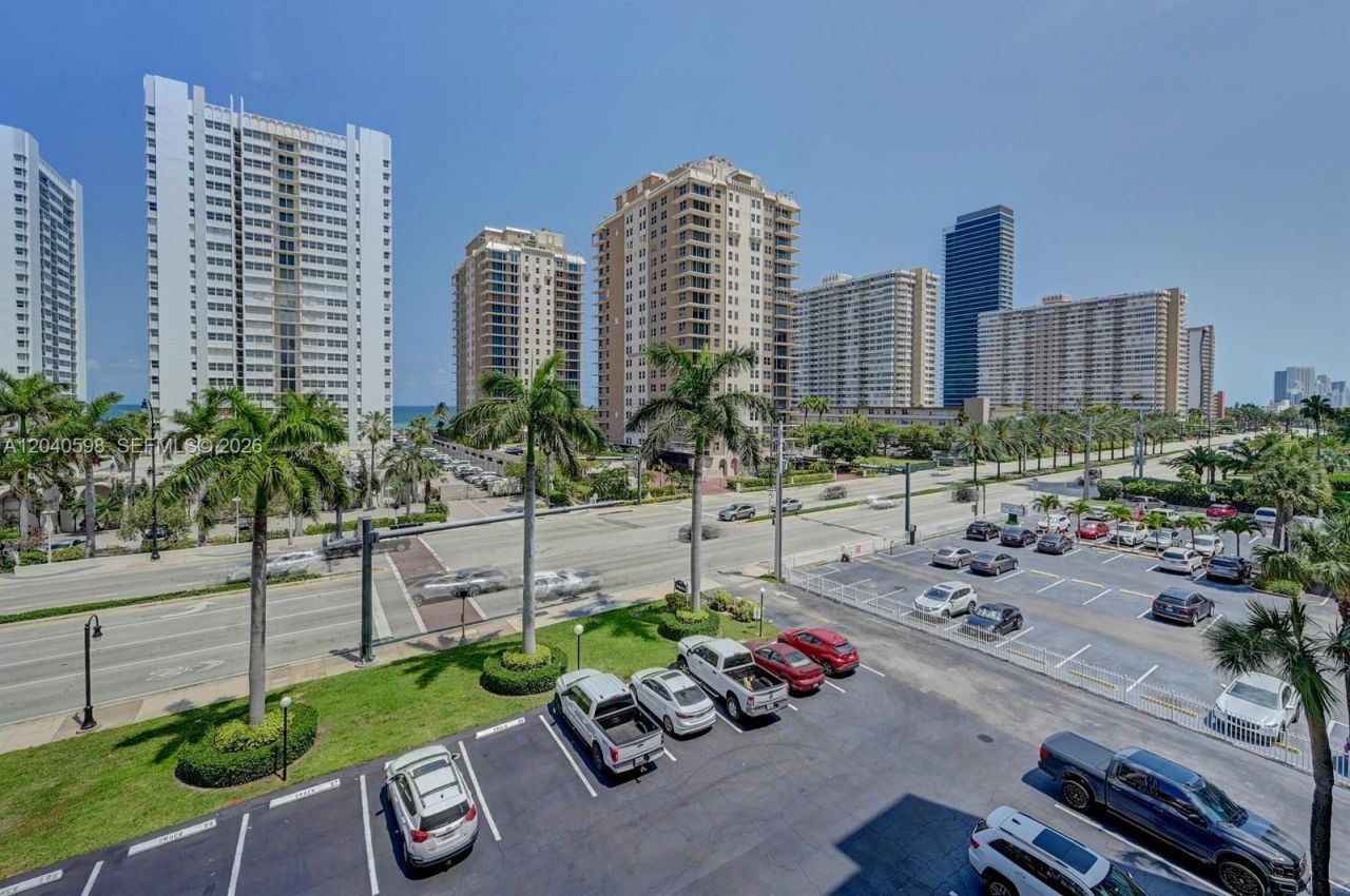 1893 S Ocean Dr, Unit 601, Hallandale Beach, FL 33009 Photo