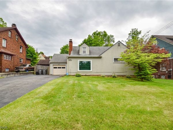 755 Lake Drive , Youngstown, OH 44511