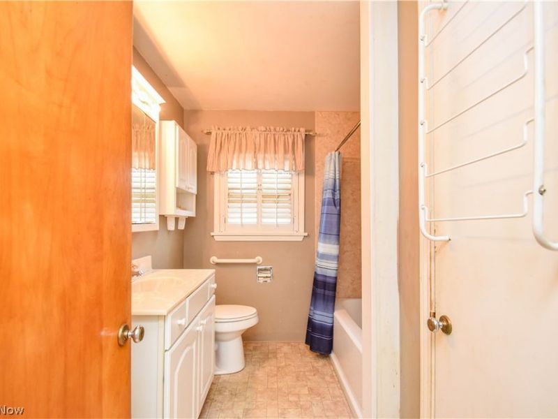 755 Lake Drive, Youngstown, OH 44511 Photo 15