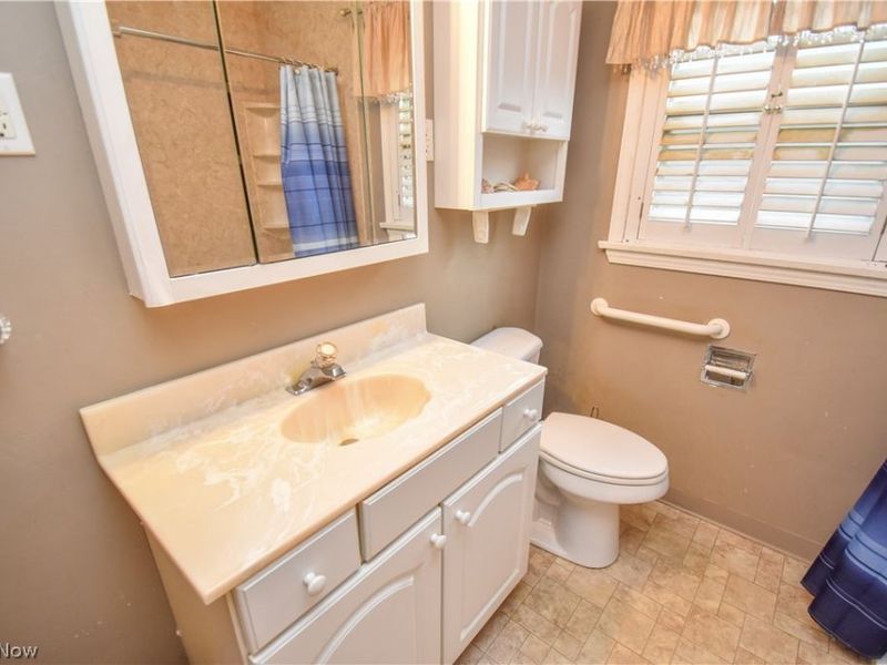 755 Lake Drive, Youngstown, OH 44511 Photo 16