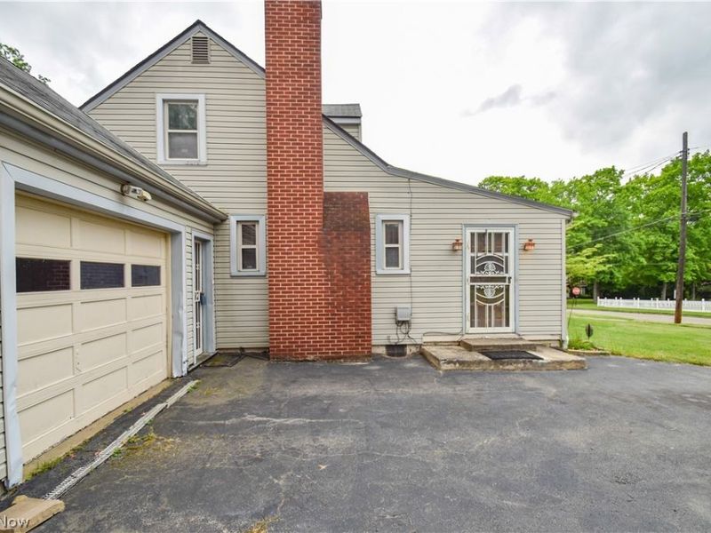 755 Lake Drive, Youngstown, OH 44511 Photo 3
