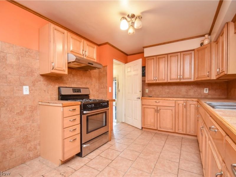 755 Lake Drive, Youngstown, OH 44511 Photo 7