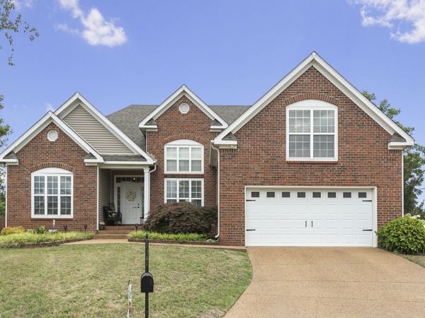 1024 Persimmon Dr , Spring Hill, TN 37174