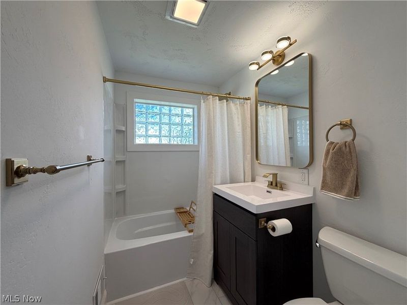 22420 Jo Ann Drive, West Lafayette, OH 43845 Photo 18