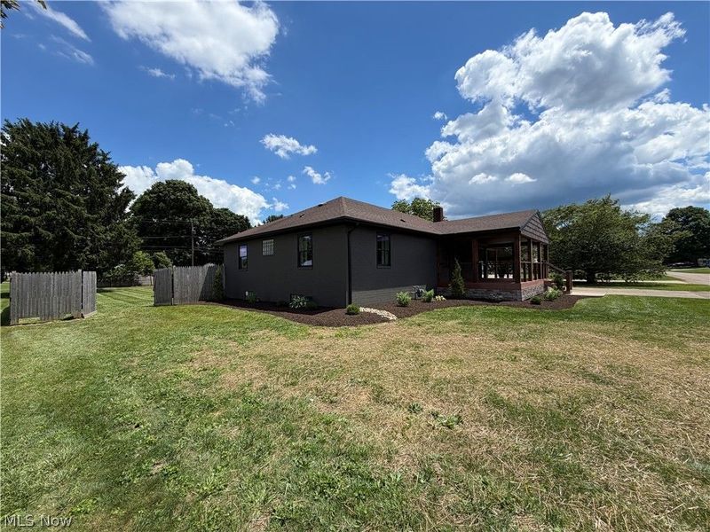 22420 Jo Ann Drive, West Lafayette, OH 43845 Photo 3