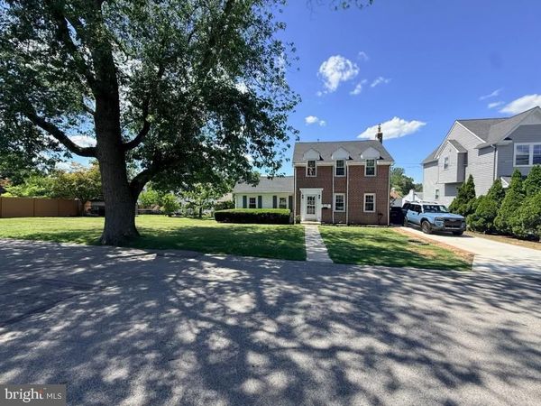 216 1ST AVENUE , BROOMALL, PA 19008