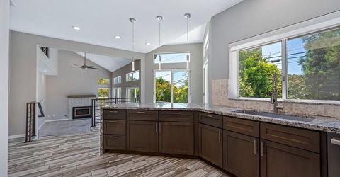 1050 Fox Run Ct, Auburn, CA 95603 Photo