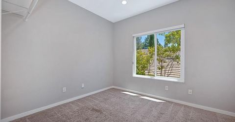 1050 Fox Run Ct, Auburn, CA 95603 Photo