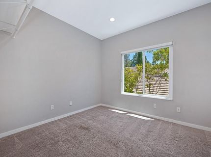 1050 Fox Run Ct, Auburn, CA 95603 Photo