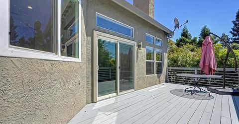 1050 Fox Run Ct, Auburn, CA 95603 Photo