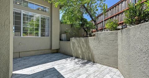 1050 Fox Run Ct, Auburn, CA 95603 Photo