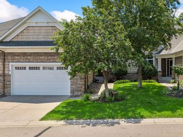 10102 Indigo Drive, Eden Prairie, MN 55347
