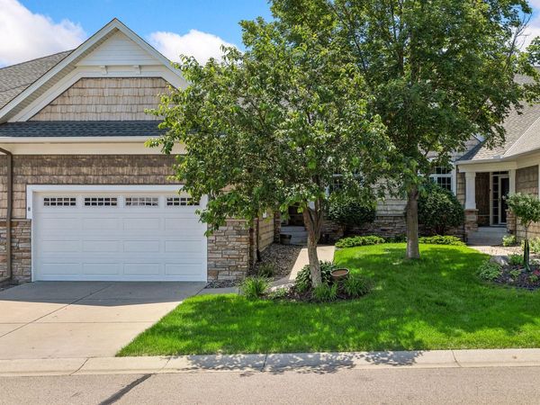 10102 Indigo Drive , Eden Prairie, MN 55347