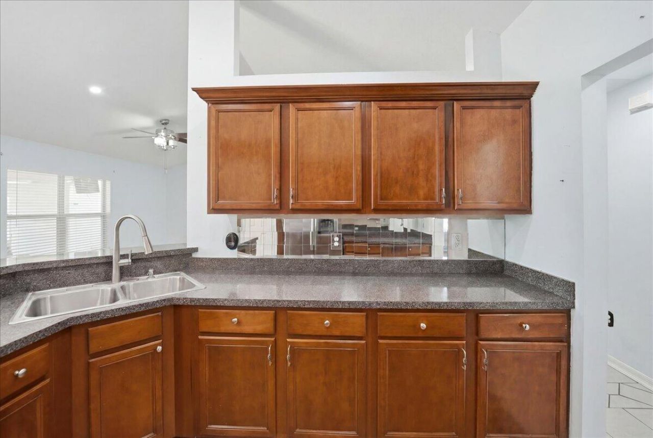 2418 SW Bayshore Boulevard, Port Saint Lucie, FL 34984 Photo