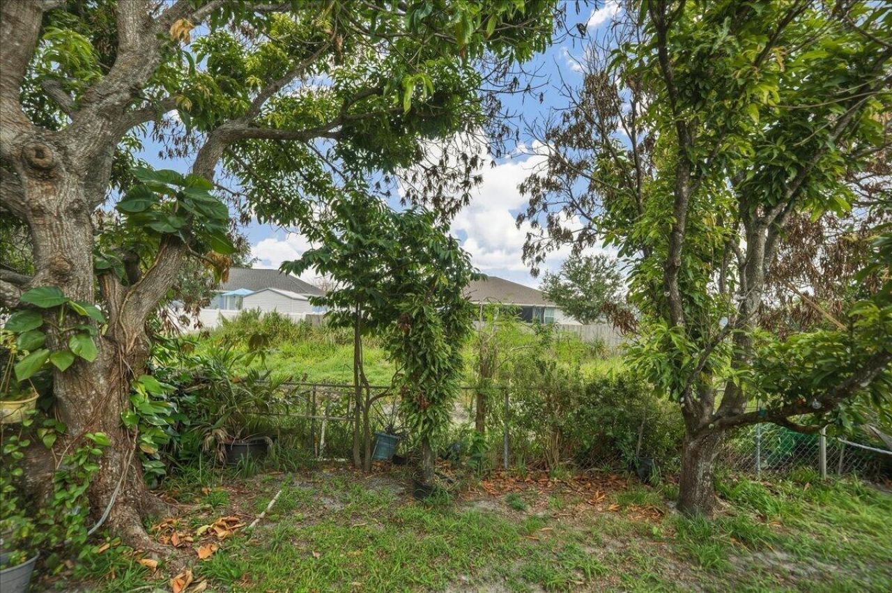 2418 SW Bayshore Boulevard, Port Saint Lucie, FL 34984 Photo