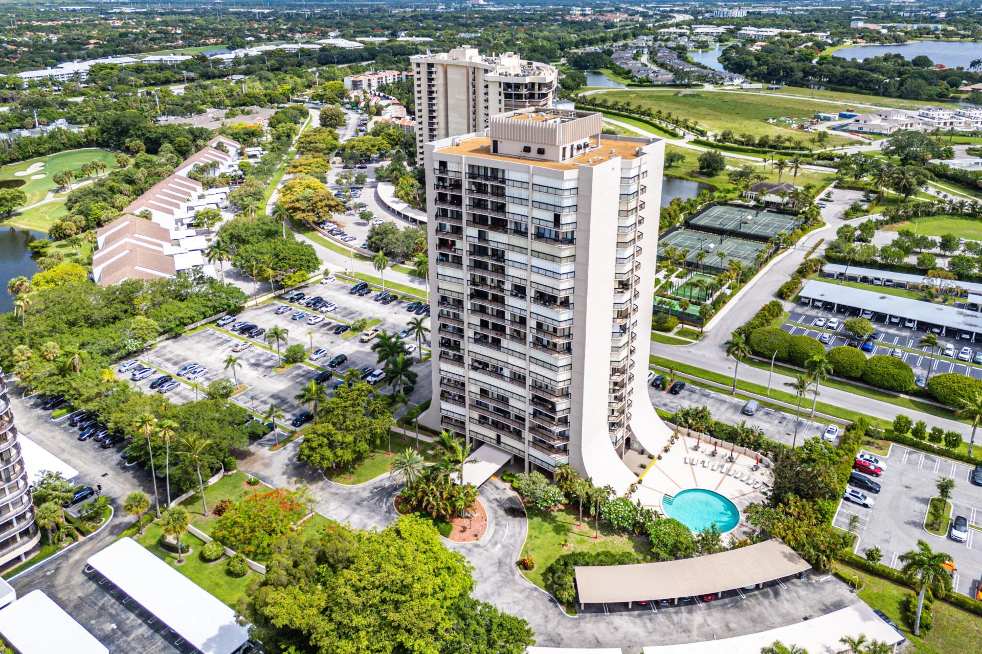 2425 Presidential Way, Unit Ph5, West Palm Beach, FL 33401 Photo