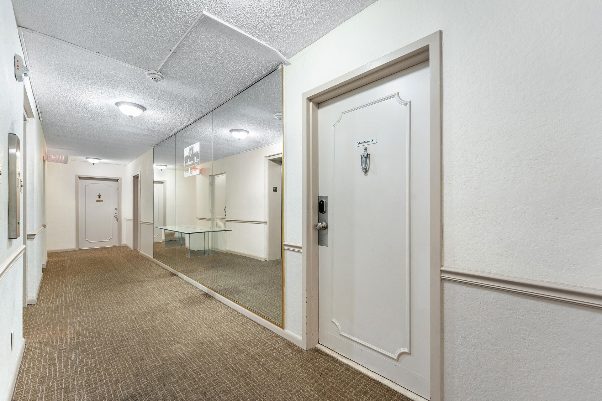 2425 Presidential Way, Unit Ph5, West Palm Beach, FL 33401 Photo