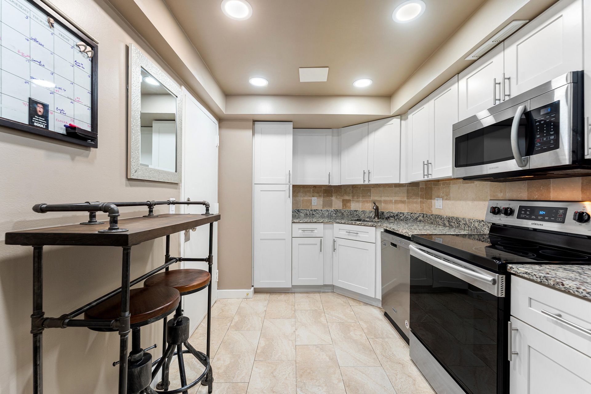 2425 Presidential Way, Unit Ph5, West Palm Beach, FL 33401 Photo