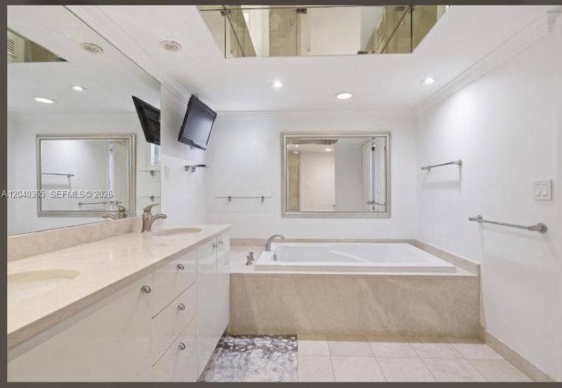 16500 Collins Ave , Unit 1856, Sunny Isles Beach, FL 33160 Photo
