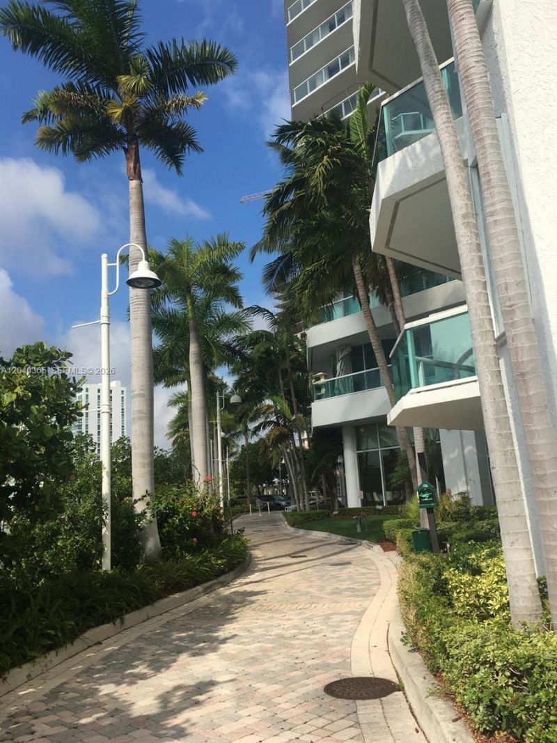 16500 Collins Ave , Unit 1856, Sunny Isles Beach, FL 33160 Photo