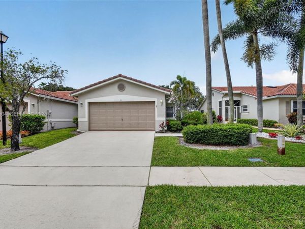 85 Sausalito Dr , Boynton Beach, FL 33436