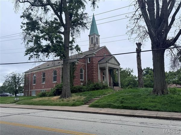 8810 Midland Boulevard, St Louis, MO 63114