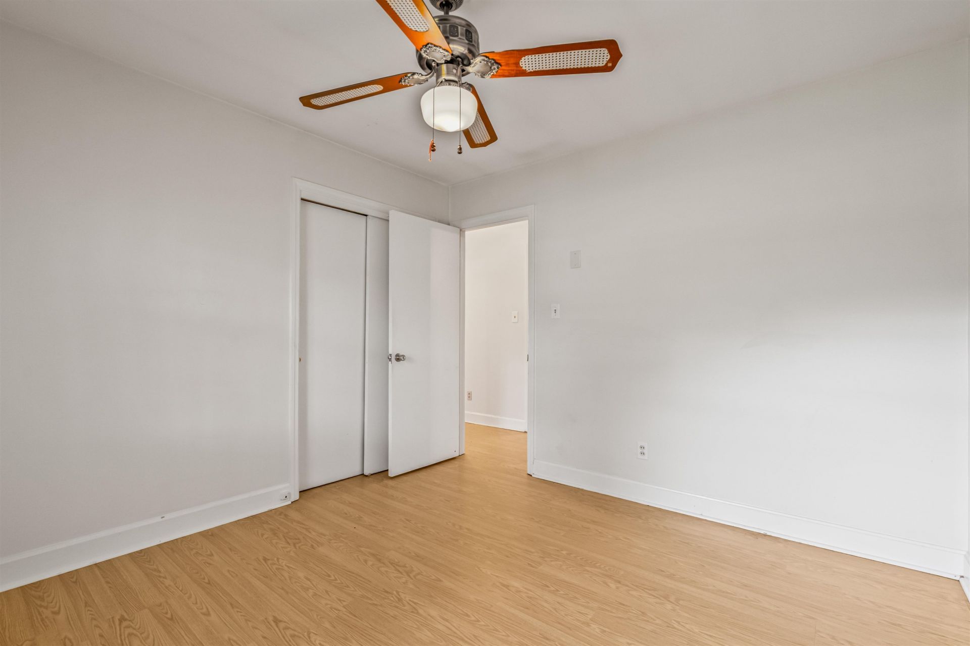 545 Hickory Ave.  Photo 16