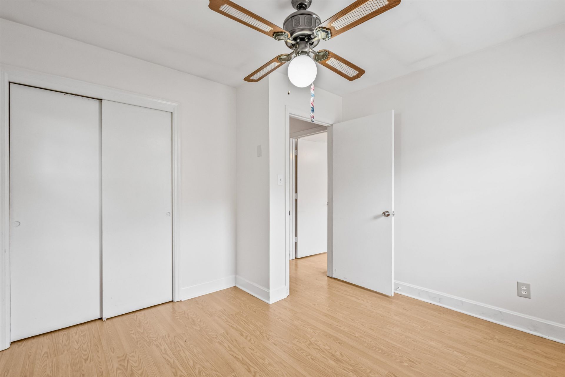 545 Hickory Ave.  Photo 22