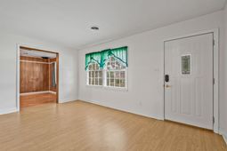 545 Hickory Ave.  photo 4