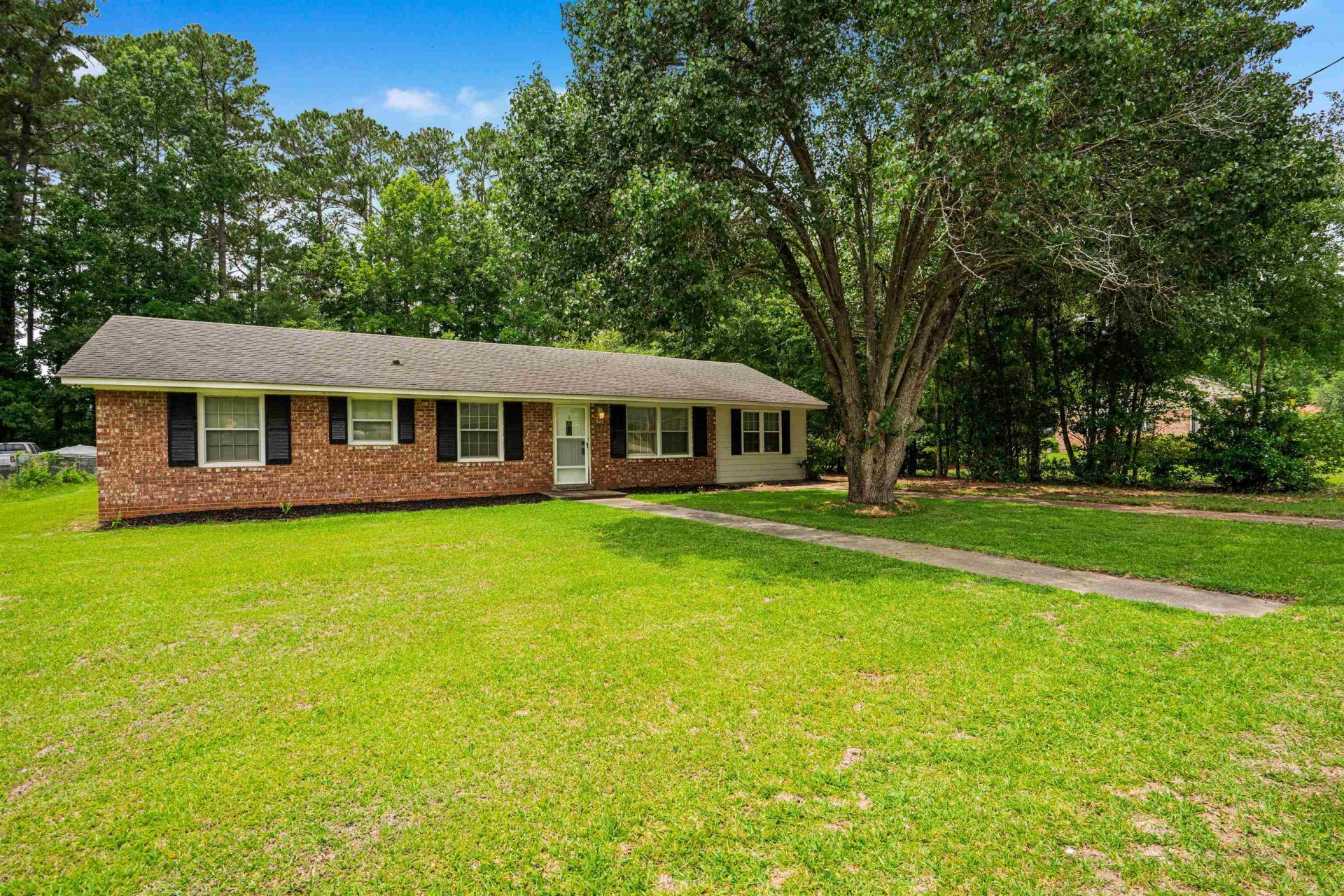 545 Hickory Ave.  Photo 35