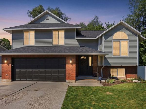 522 S COUNTRY CREEK DR, Layton, UT 84041