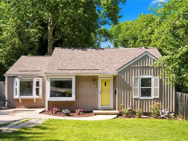 6024 W 51st Street, Mission, KS 66202