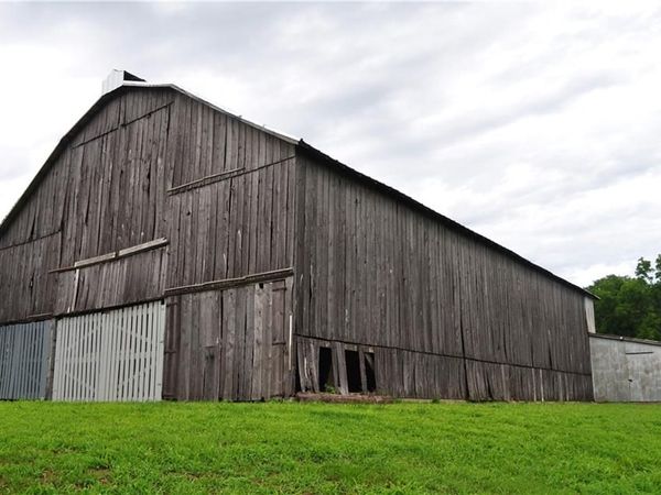 33135 Iatan Road, Weston, MO 64098