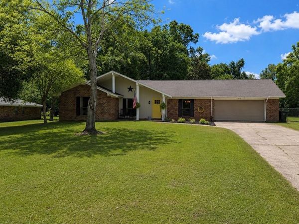 17079 Gina Lane, Gulfport, MS 39503
