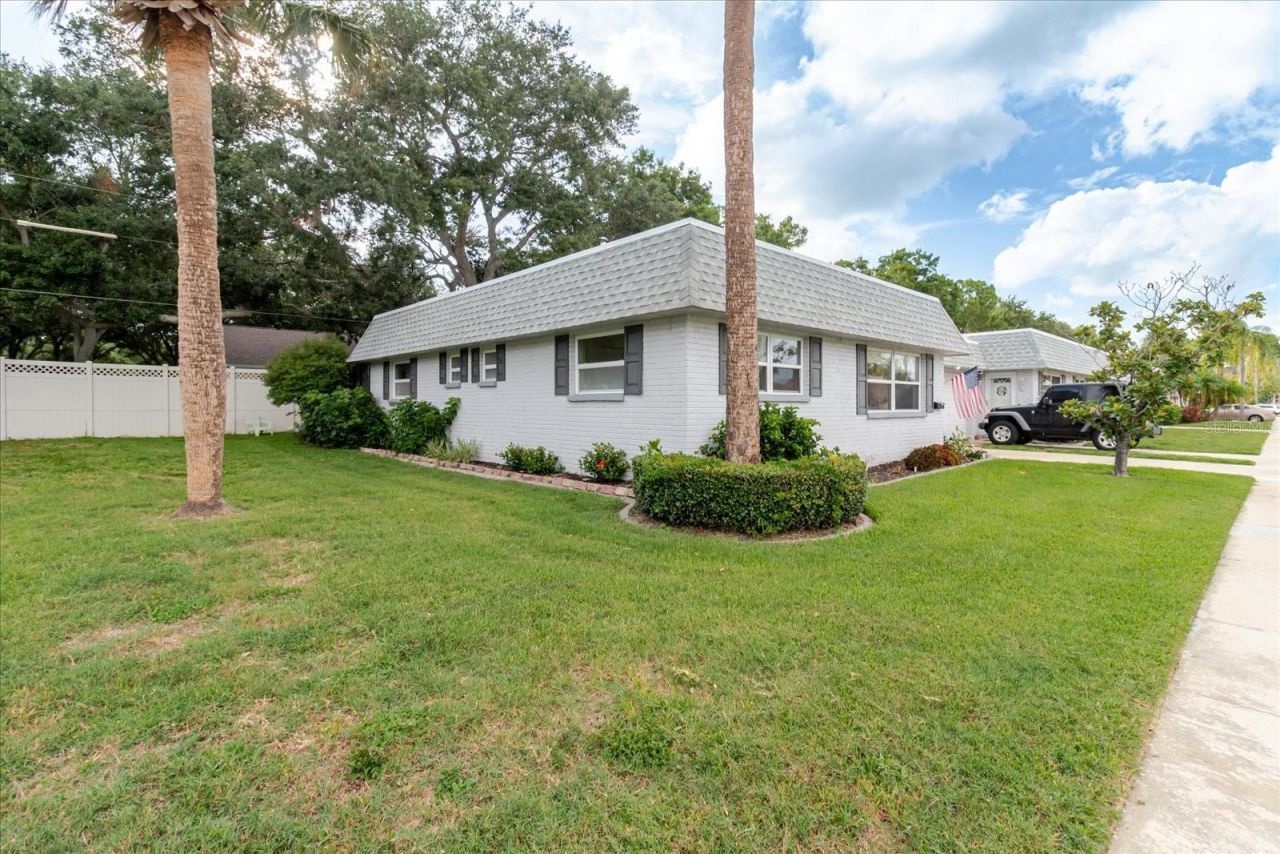 1201 Cara Drive , Largo, FL 33771 Photo