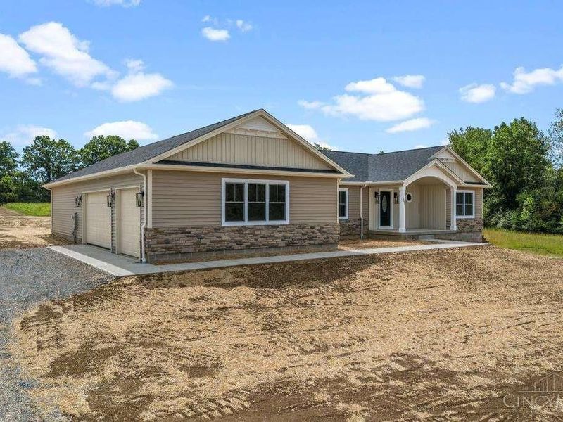 1243 Hunters Glen Drive, Adams Township, OH 45177 Photo 2