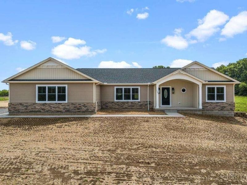 1243 Hunters Glen Drive, Adams Township, OH 45177 Photo 4