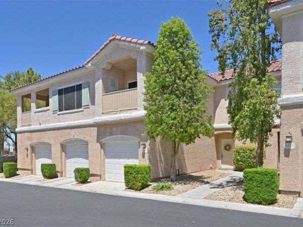 251 S Green Valley Parkway, Unit 2012, Henderson, NV 89012