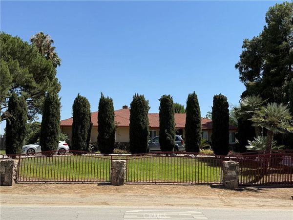 7701 Reynolds, Bakersfield, CA 93307