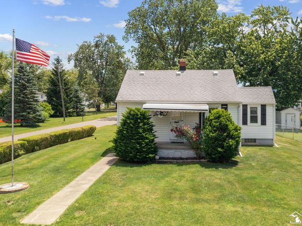 1011 Rambow Drive, Monroe, MI 48161