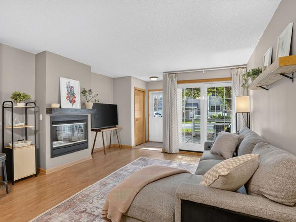 13485 60th Place N, Unit 4, Plymouth, MN 55446