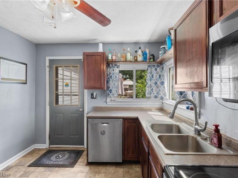 1513 10th Street, Cuyahoga Falls, OH 44221 Photo 7