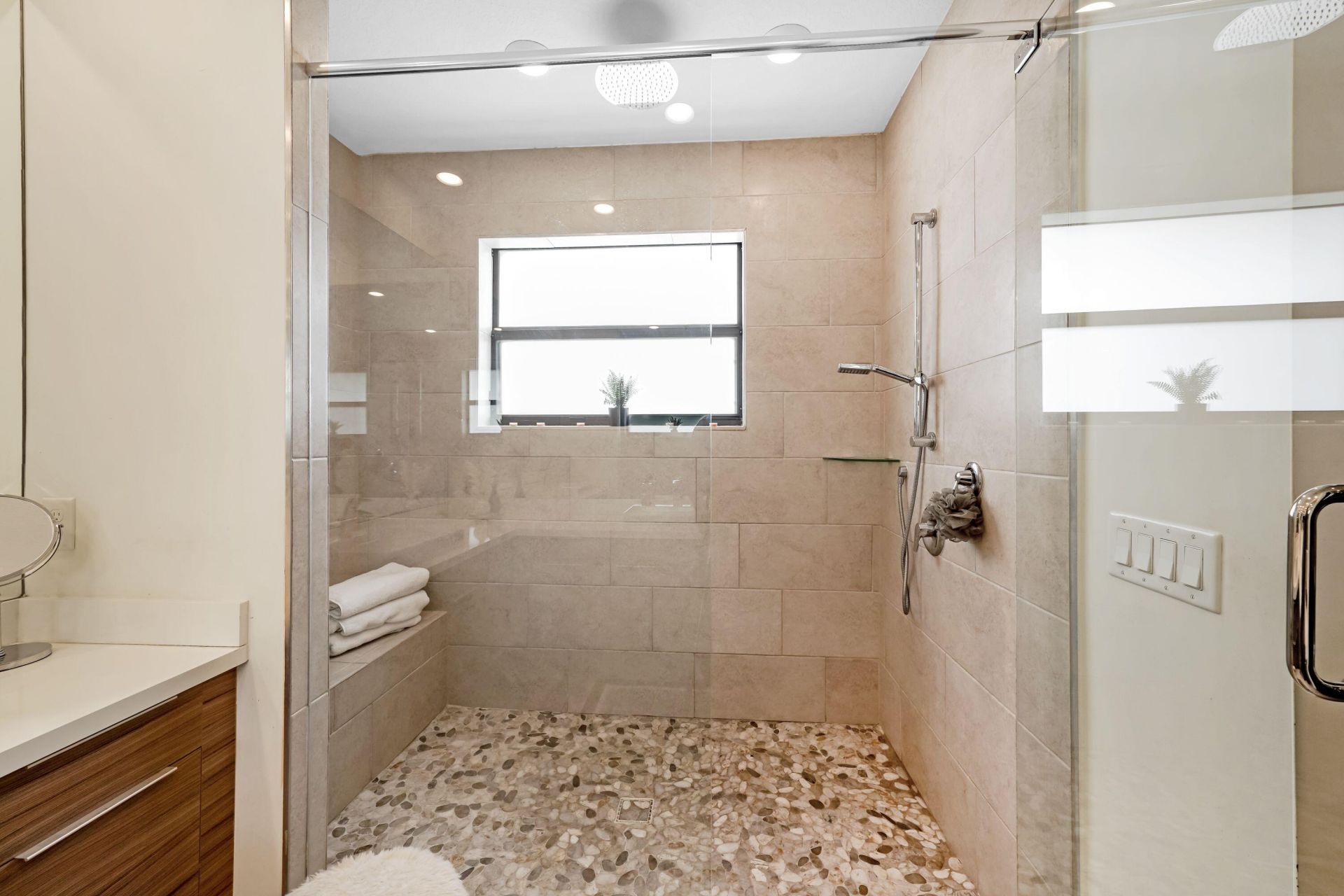 15451 NW 88th Avenue, Miami Lakes, FL 33018 Photo
