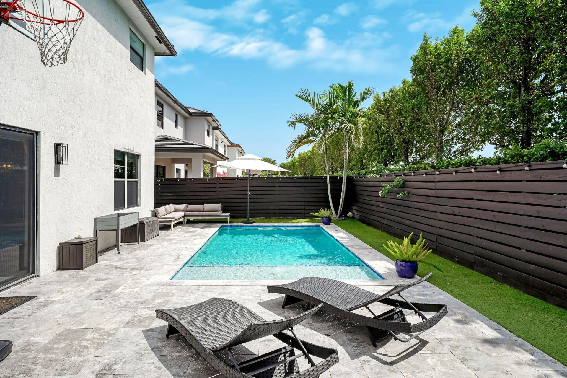 15451 NW 88th Avenue, Miami Lakes, FL 33018 Photo