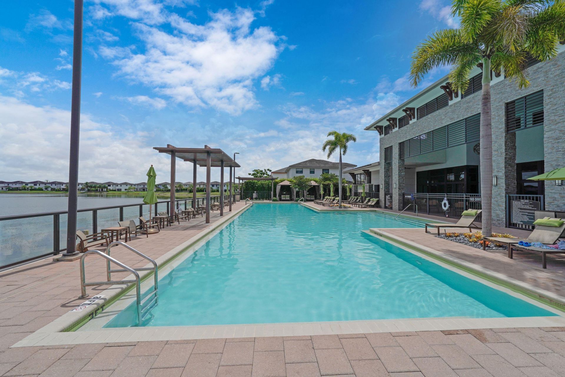 15451 NW 88th Avenue, Miami Lakes, FL 33018 Photo