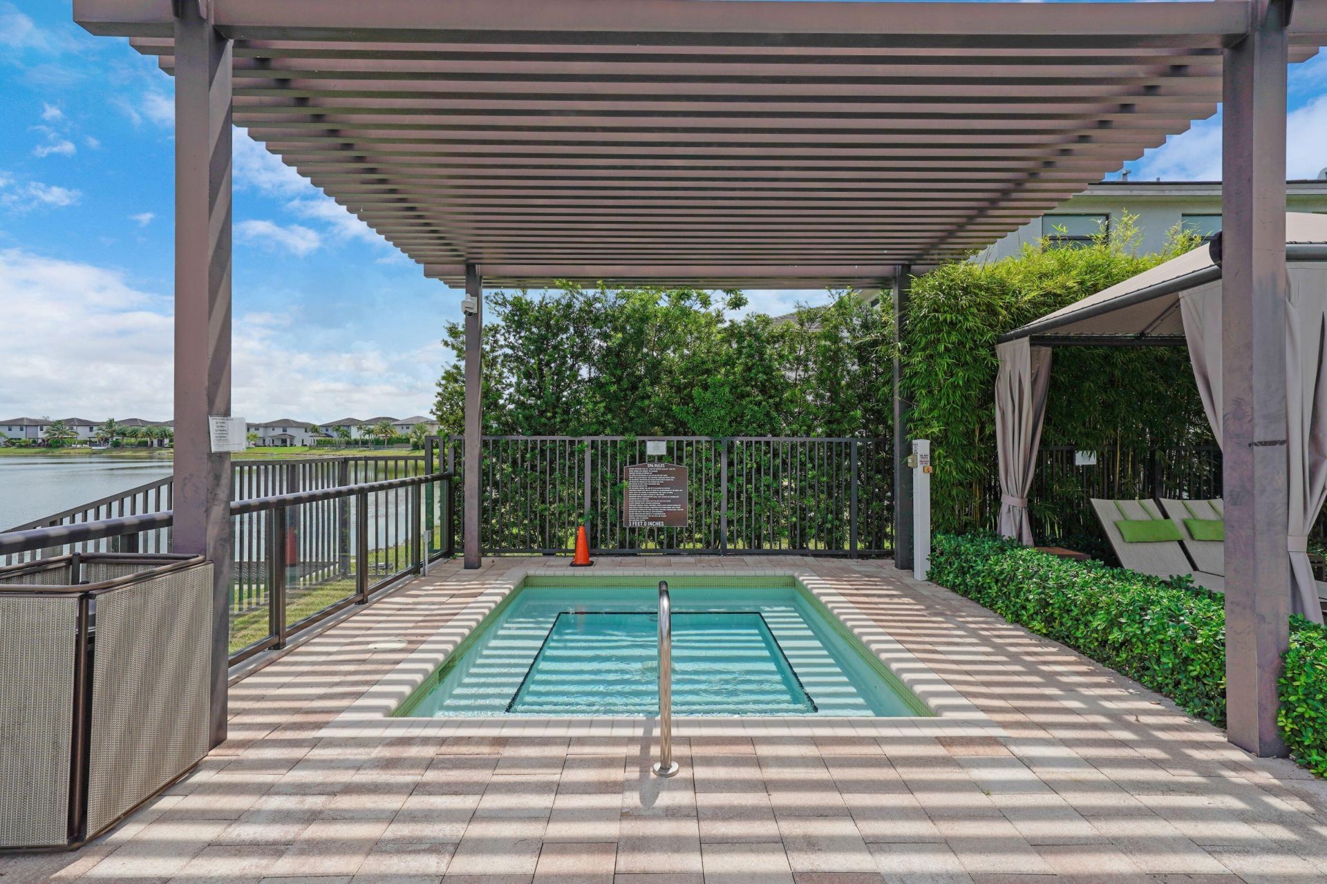 15451 NW 88th Avenue, Miami Lakes, FL 33018 Photo