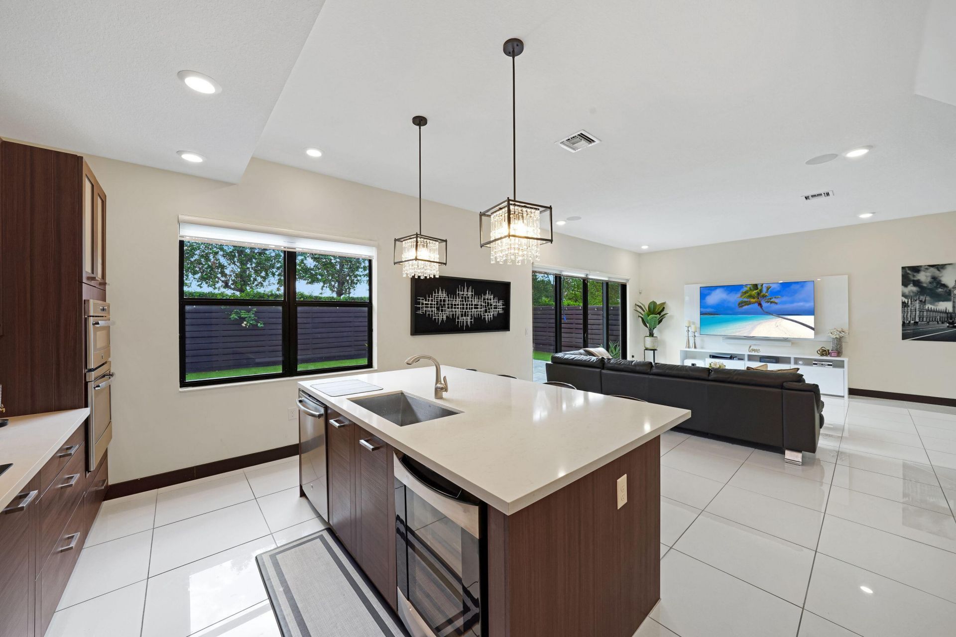 15451 NW 88th Avenue, Miami Lakes, FL 33018 Photo